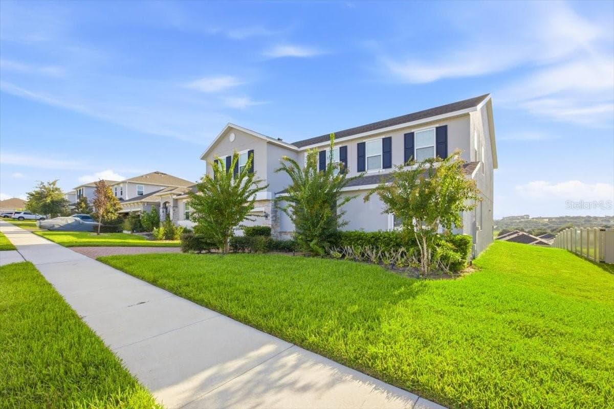 Single Family Residence at 585 STERLING RESERVE WAY, MINNEOLA, photo 3 of 47