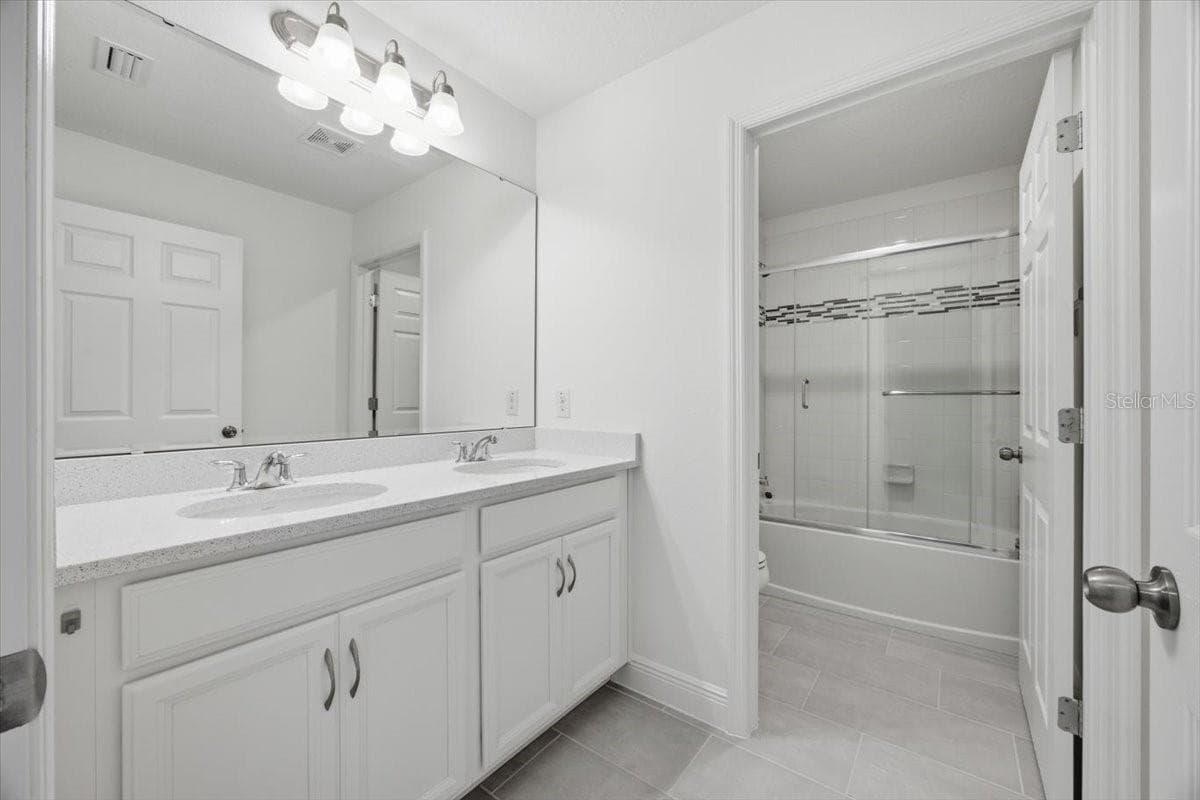 Single Family Residence at 585 STERLING RESERVE WAY, MINNEOLA, photo 26 of 47