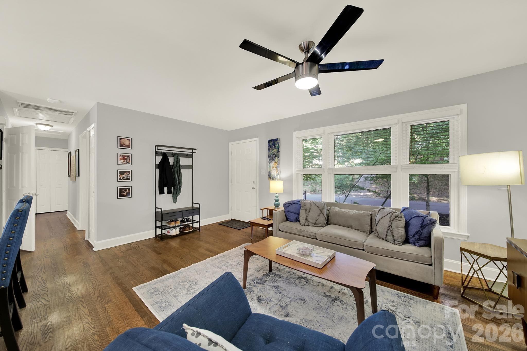 Single Family Residence at 7439 Watercrest Road, Charlotte, photo 4 of 32
