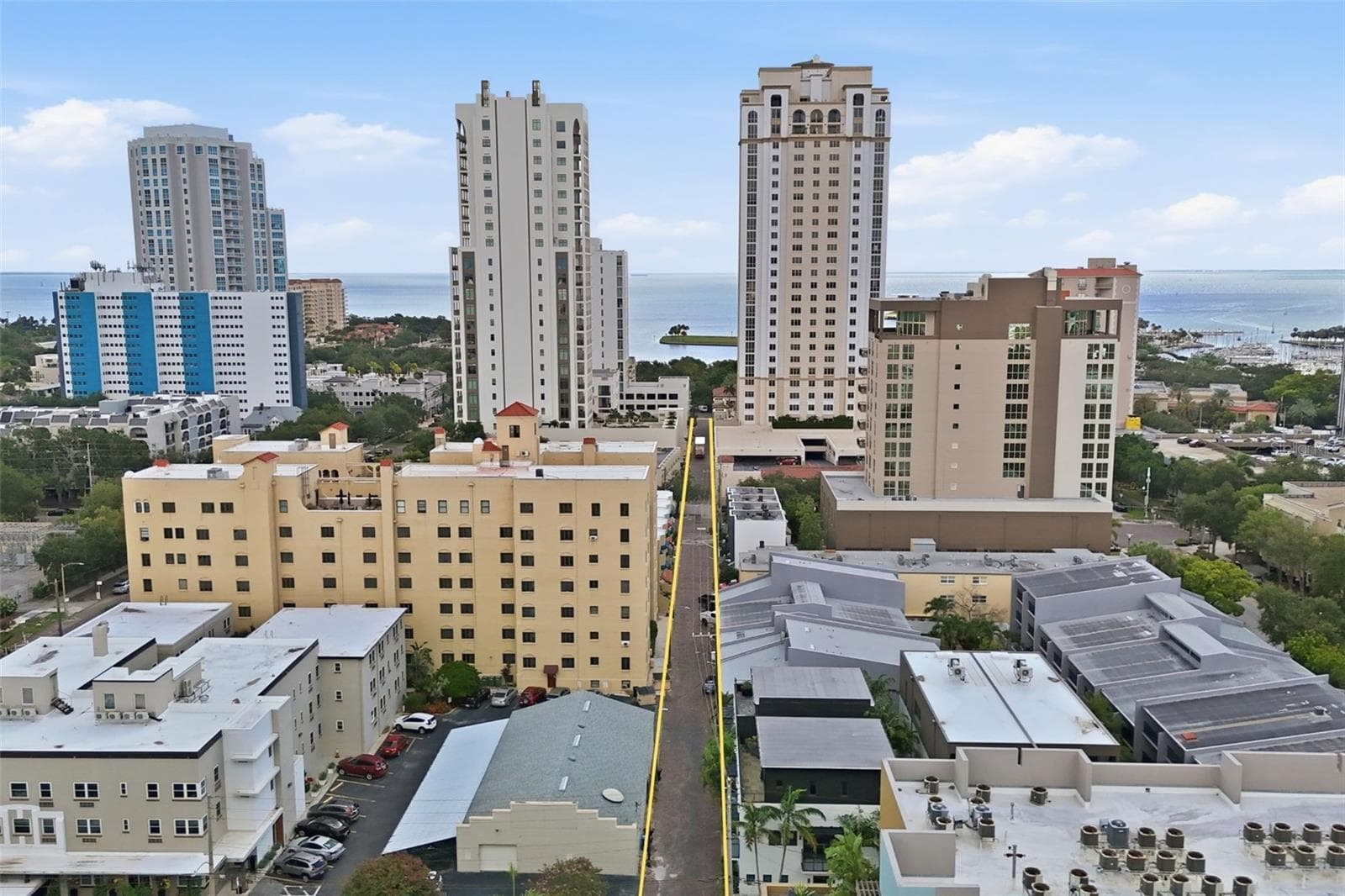Condominium at 130 4TH AVE N #504, ST PETERSBURG, photo 33 of 45