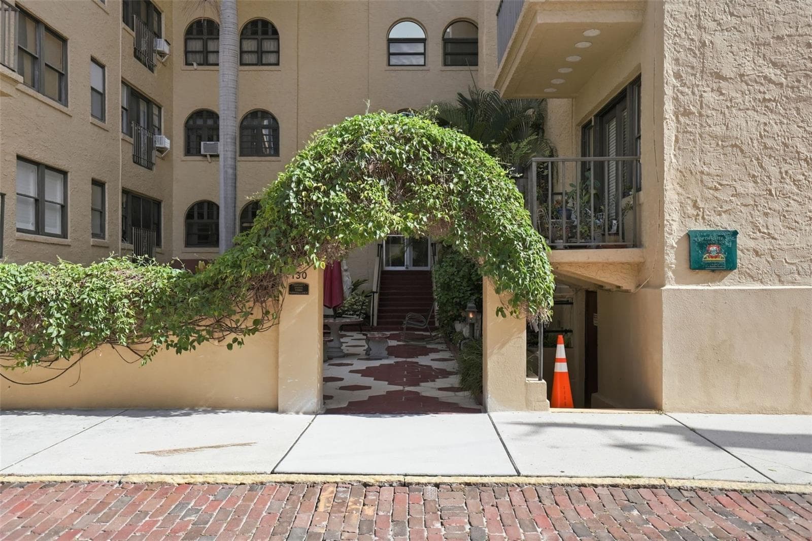 Condominium at 130 4TH AVE N #504, ST PETERSBURG, photo 38 of 45
