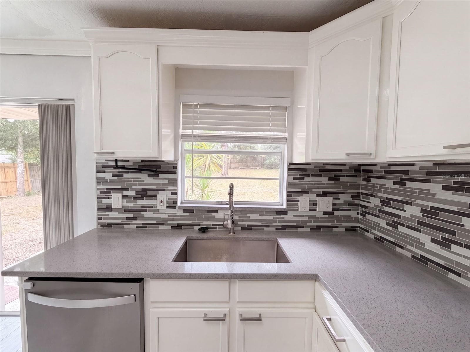 Single Family Residence at 976 LISKEARD AVE, ORANGE CITY, photo 7 of 16