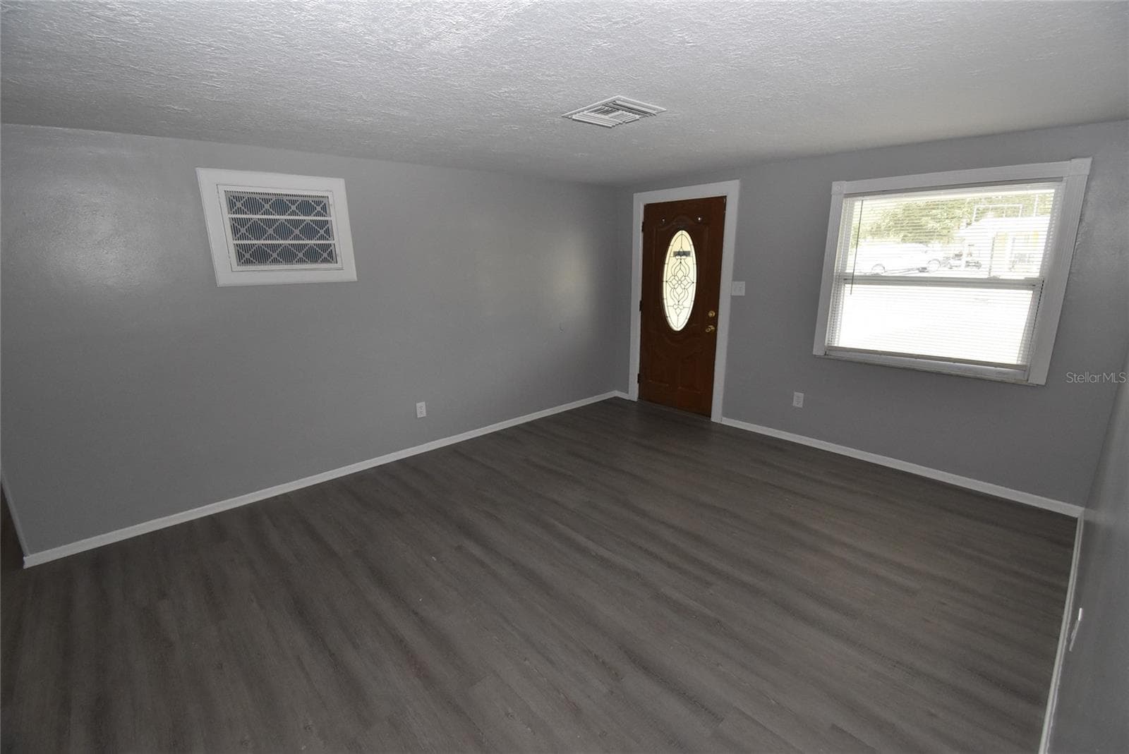 Single Family Residence at 11025 PICKERING LN, PORT RICHEY, photo 5 of 25