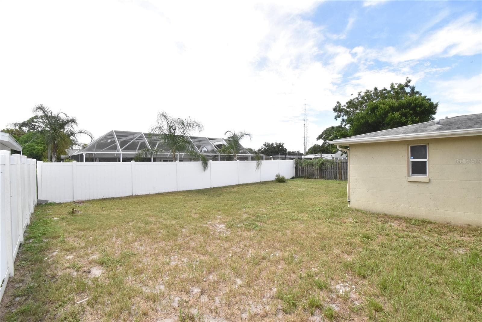 Single Family Residence at 11025 PICKERING LN, PORT RICHEY, photo 17 of 25