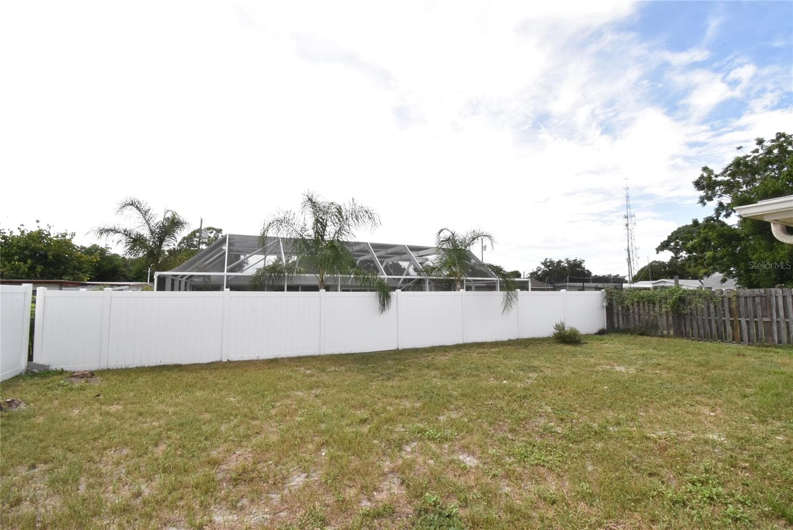 Single Family Residence at 11025 PICKERING LN, PORT RICHEY, photo 18 of 25