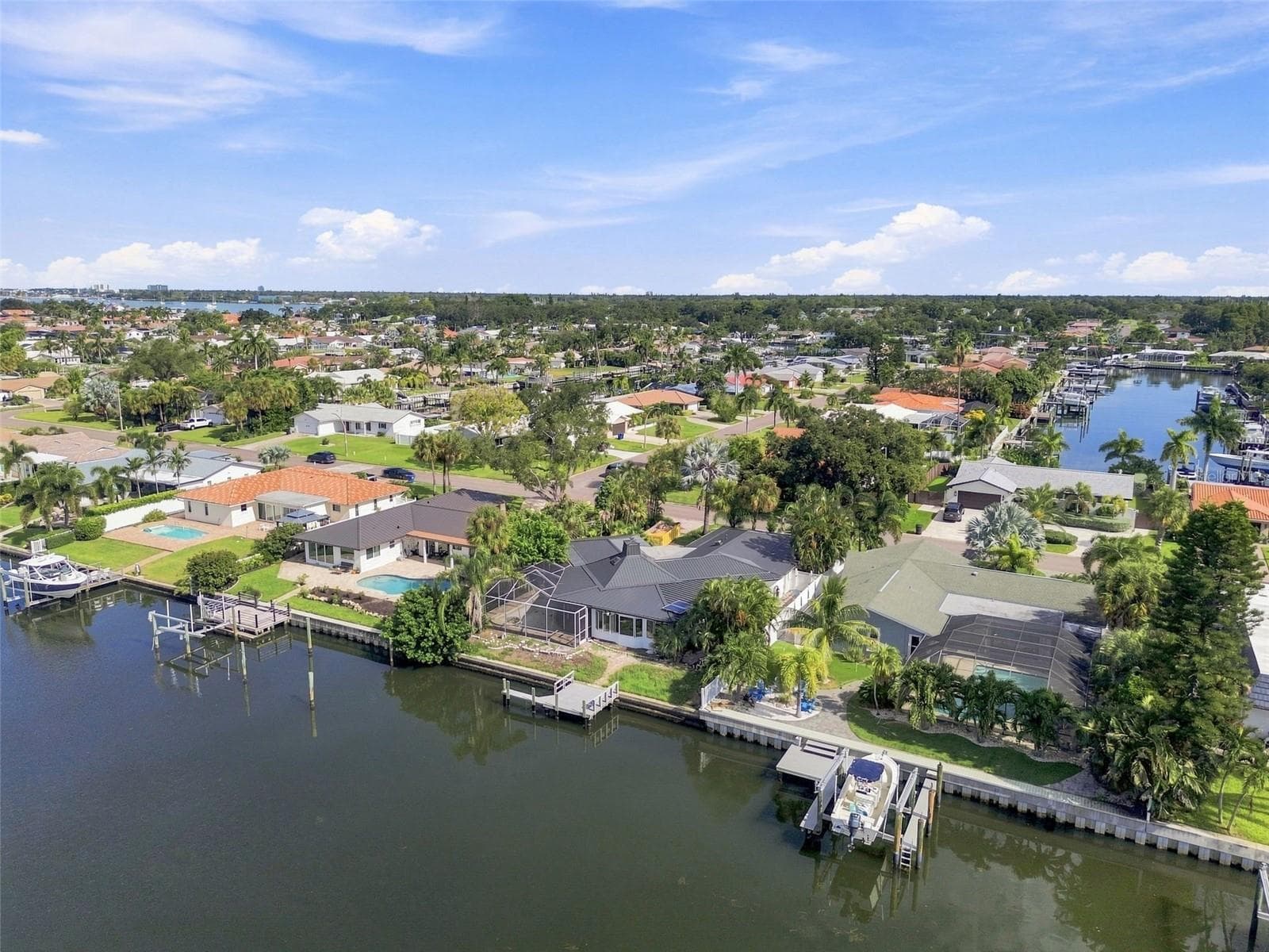 Single Family Residence at 3830 46TH AVE S, ST PETERSBURG, photo 12 of 16