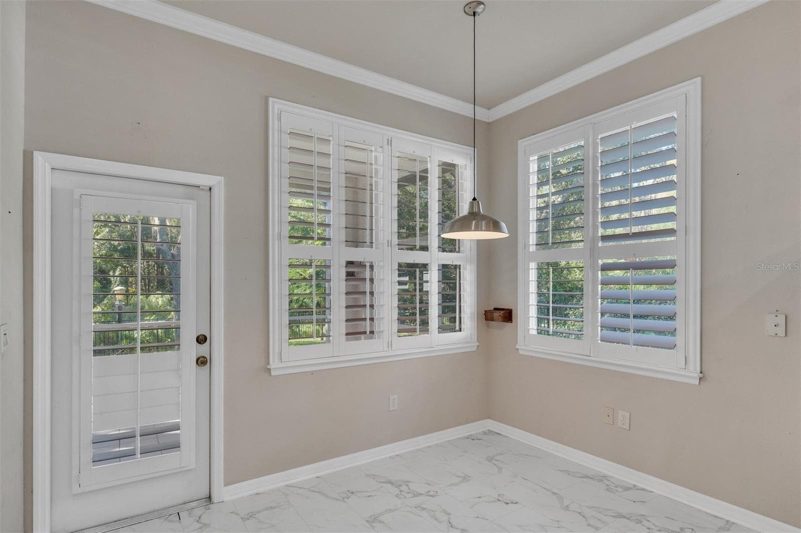 DINING - ARBOR GREENE PH 2 UNIT 3, TAMPA