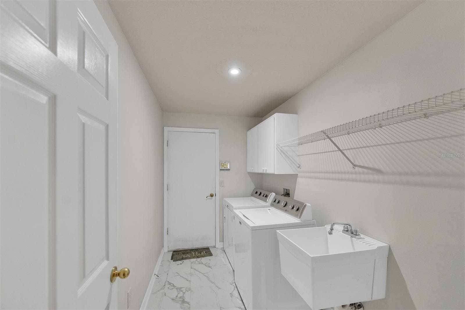 LAUNDRY ROOM - ARBOR GREENE PH 2 UNIT 3, TAMPA