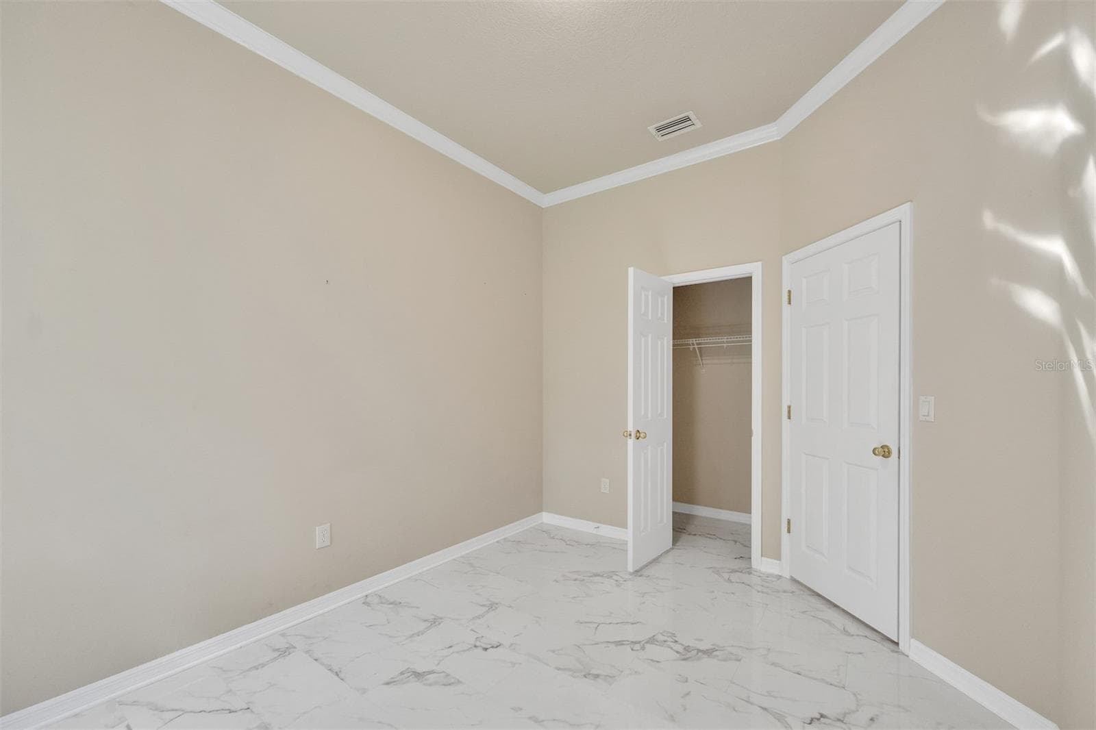 Single Family Residence at ARBOR GREENE PH 2 UNIT 3, TAMPA, photo 32 of 45