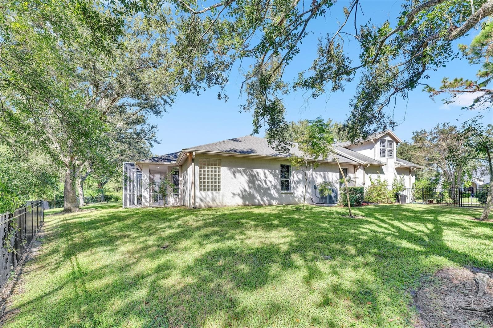 BACKYARD - ARBOR GREENE PH 2 UNIT 3, TAMPA