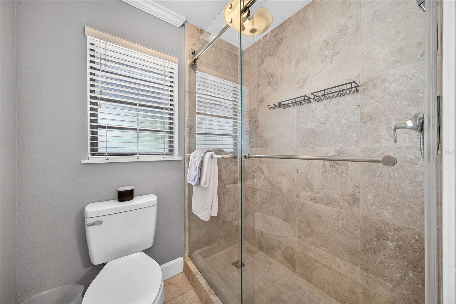 Upstairs full bath - 2260 W CLASSIC COURT, LONGWOOD
