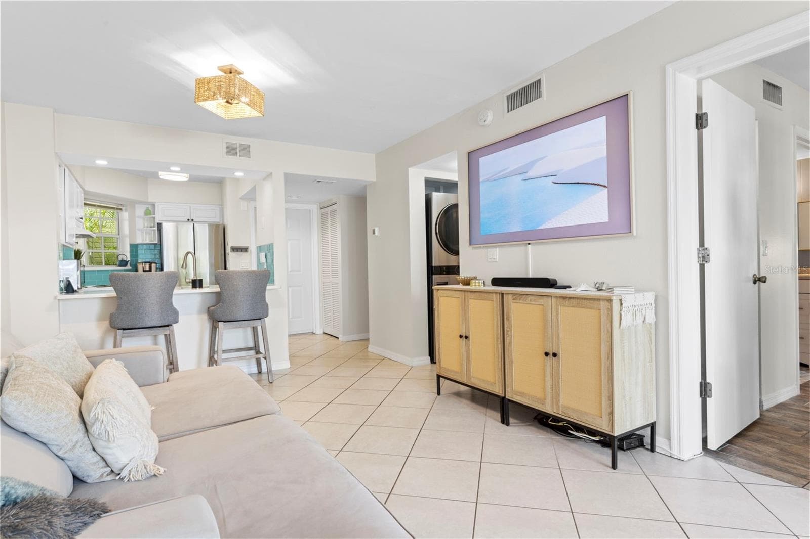 Condominium at 6915 STONES THROW CIR N #3104, ST PETERSBURG, photo 4 of 41