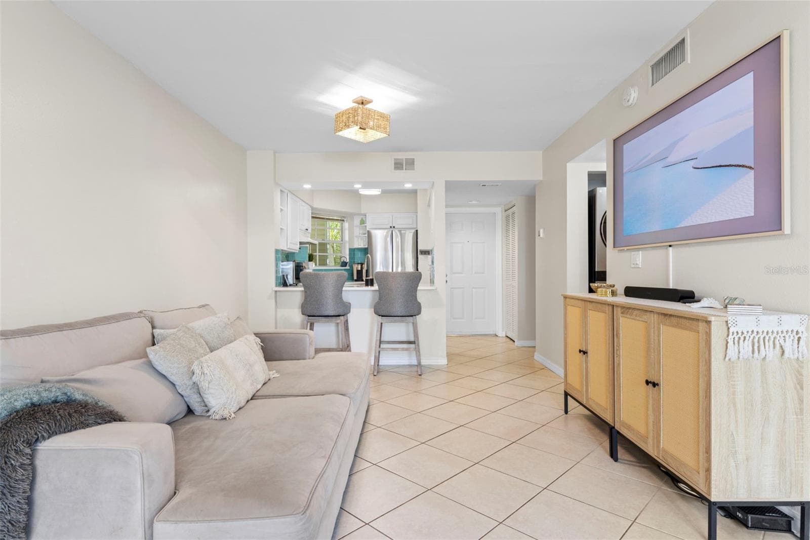 Condominium at 6915 STONES THROW CIR N #3104, ST PETERSBURG, photo 5 of 41