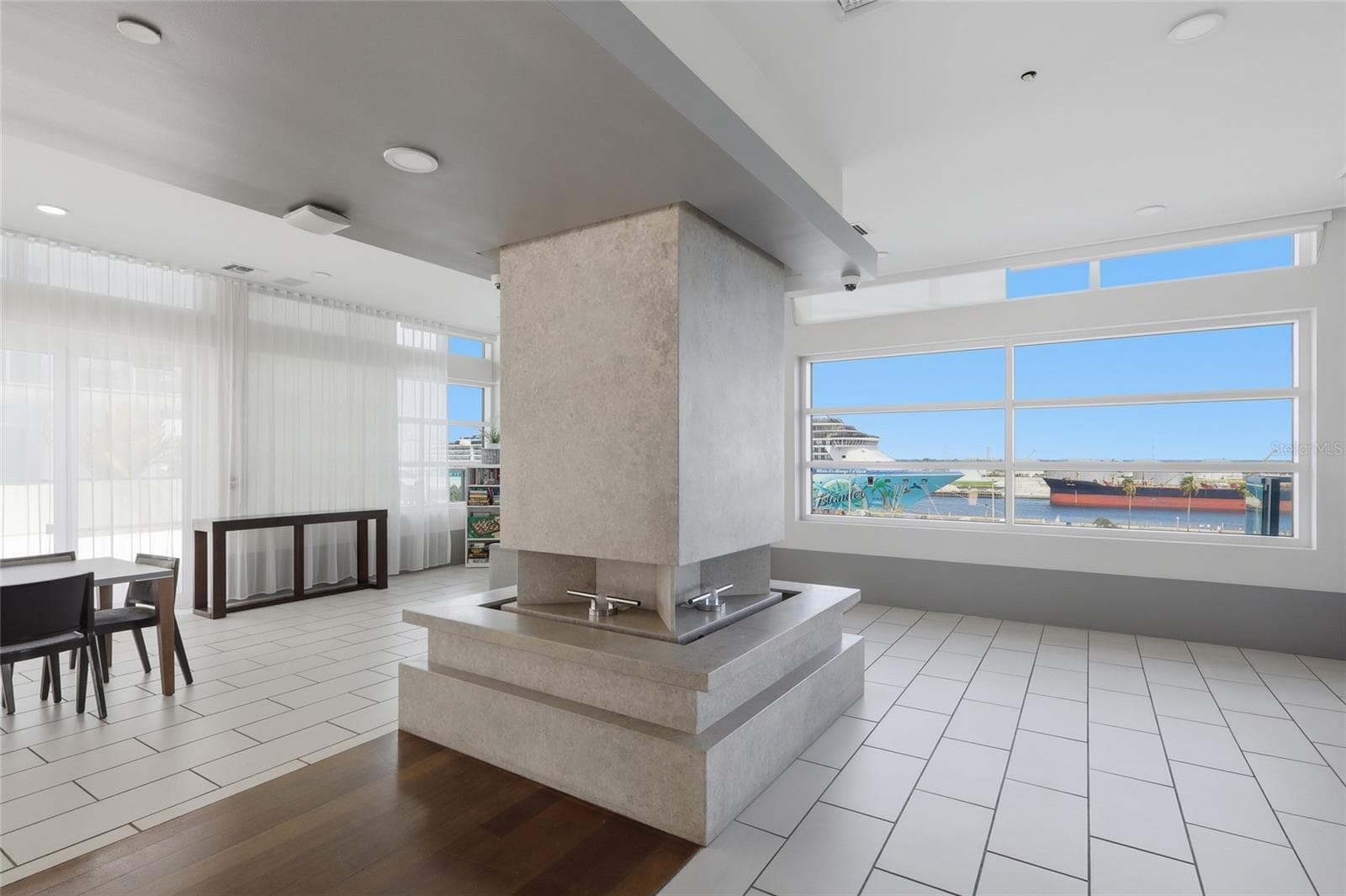 Condominium at 111 N 12TH ST #1521, TAMPA, photo 33 of 47