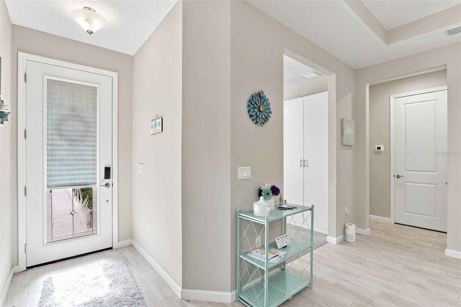 Single Family Residence at 177 OLD MOSS CIR, DELAND, photo 3 of 24
