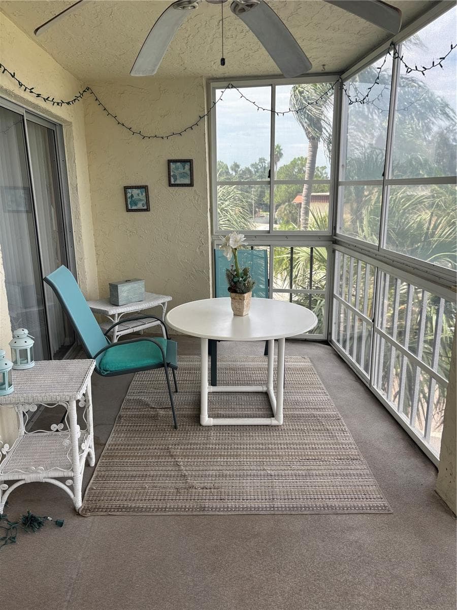 Condominium at 4910 38TH WAY S #411, ST PETERSBURG, photo 17 of 22