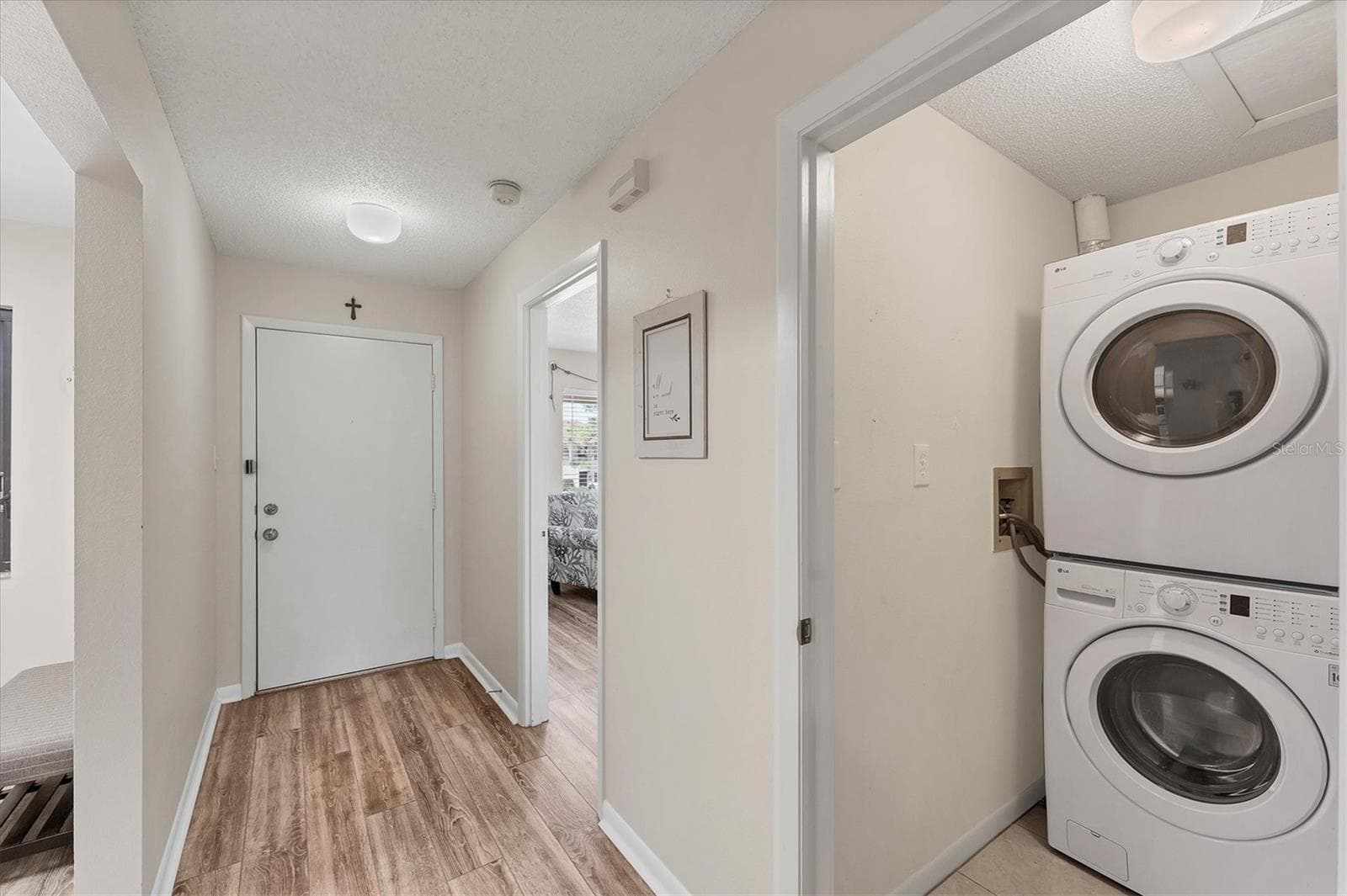 Condominium at 5264 LAKE VILLAGE DR #48, SARASOTA, photo 19 of 44