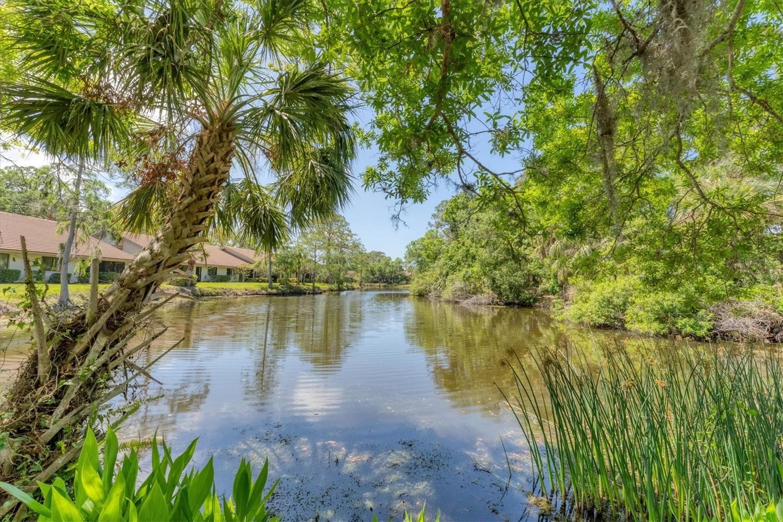 Condominium at 5264 LAKE VILLAGE DR #48, SARASOTA, photo 31 of 44