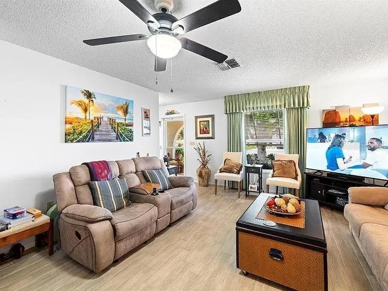 Villa at 11404 STANSBERRY DR, PORT RICHEY, photo 3 of 23