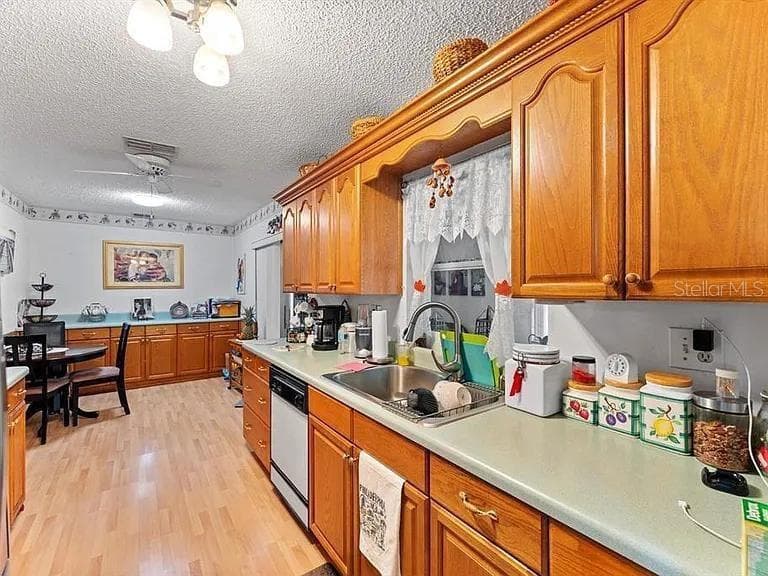 Villa at 11404 STANSBERRY DR, PORT RICHEY, photo 7 of 23