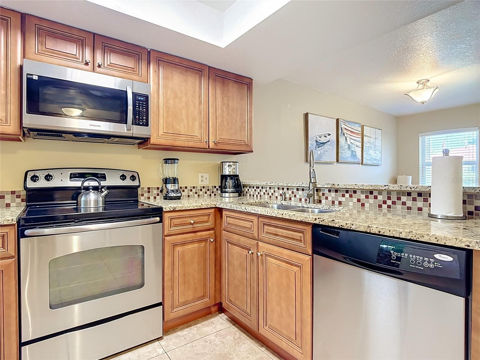 Townhouse at 1007 BASEBALL AND BOARDWALK CT, KISSIMMEE, photo 13 of 57