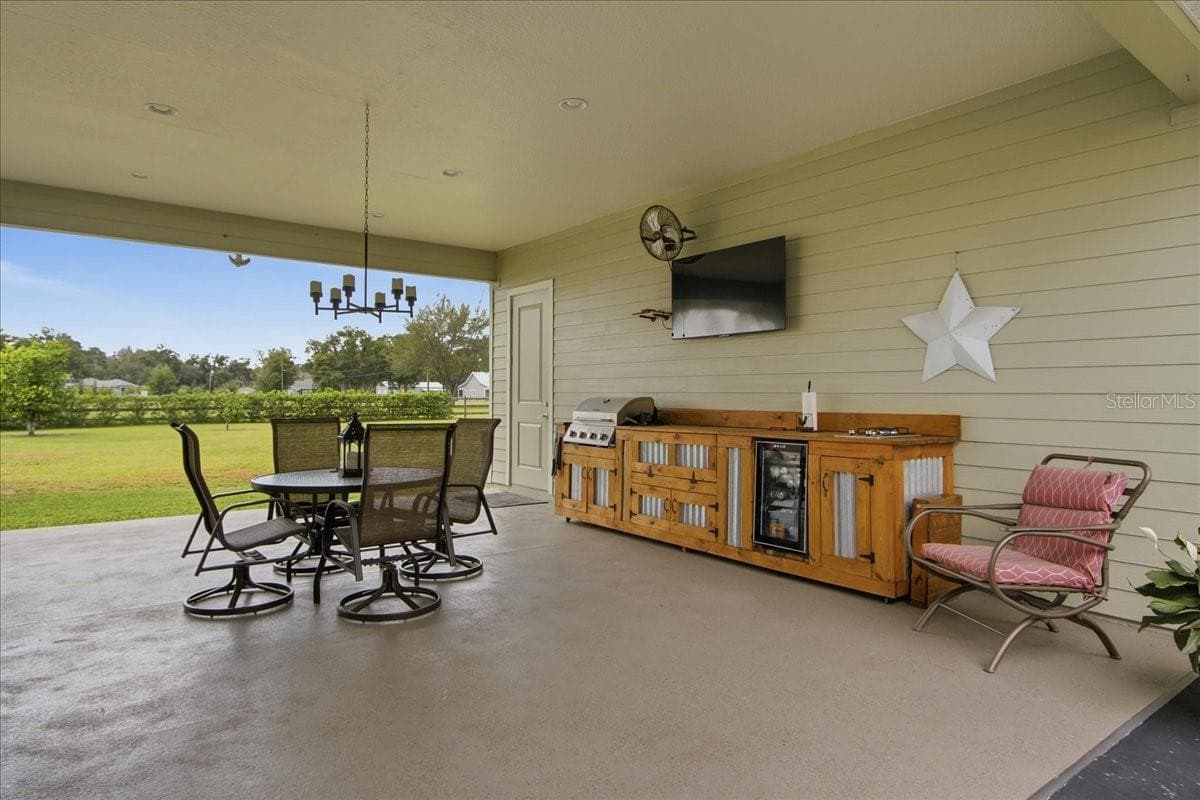 Covered Breezeway for entertaining - 1500 SPRING GARDEN RANCH RD, DE LEON SPRINGS