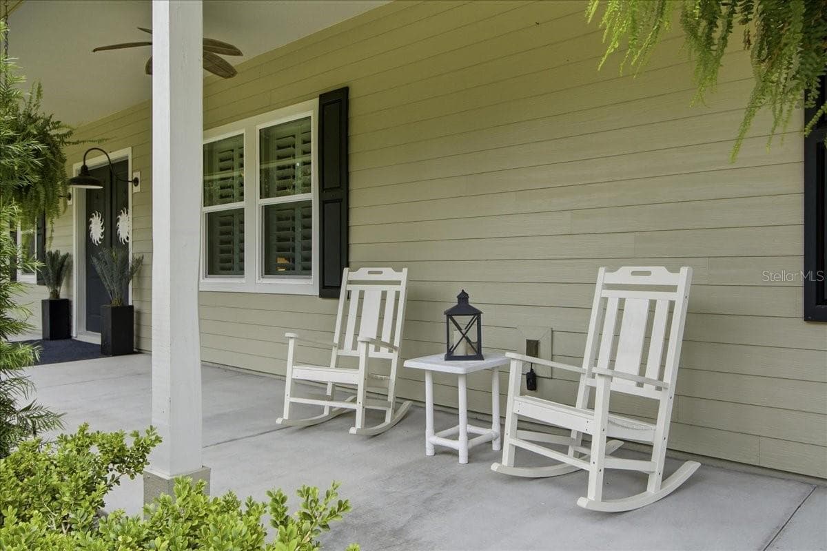 View of Front Open Porch from Drive Way - 1500 SPRING GARDEN RANCH RD, DE LEON SPRINGS