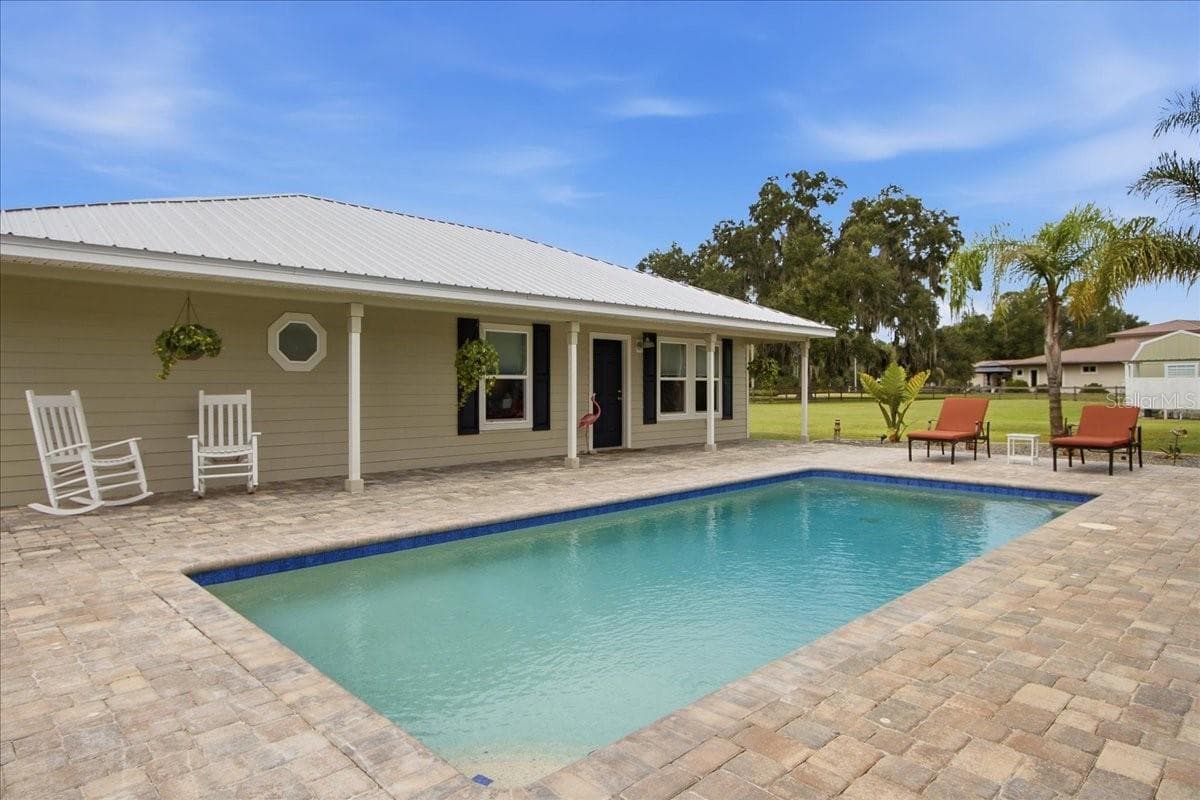 View of Pool & Guest House - 1500 SPRING GARDEN RANCH RD, DE LEON SPRINGS