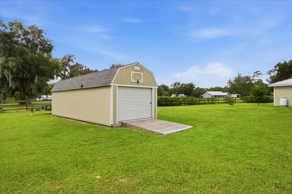 Side view of Shed - 1500 SPRING GARDEN RANCH RD, DE LEON SPRINGS