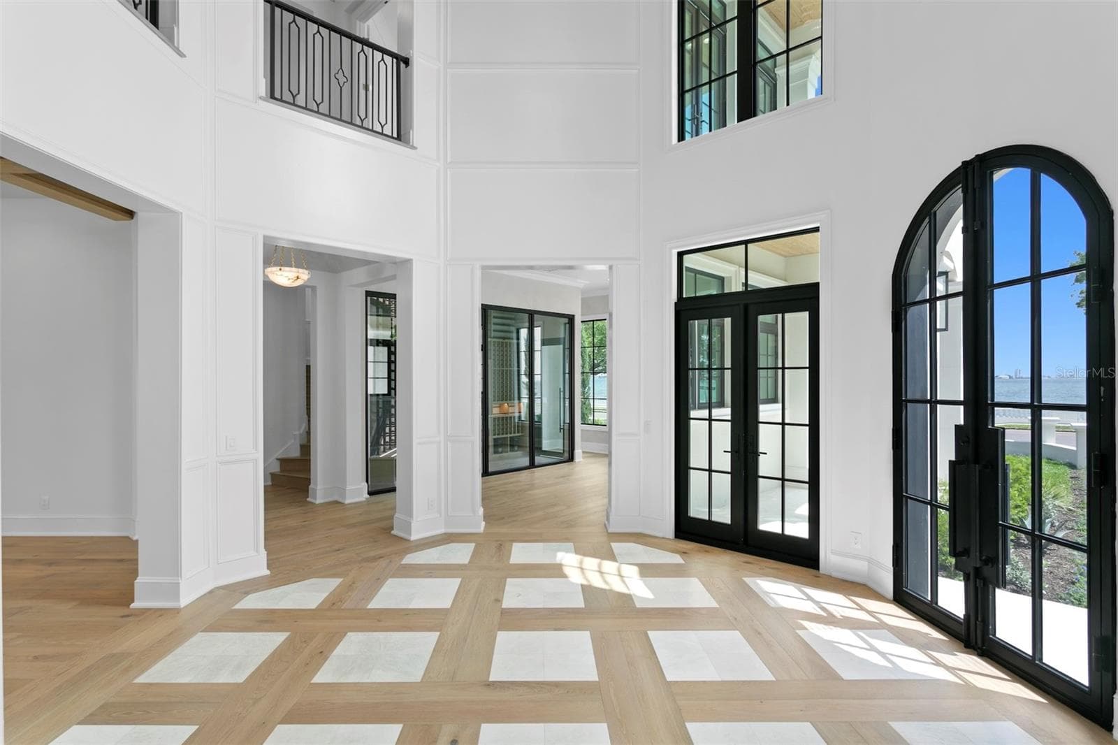 Single Family Residence at 3907 BAYSHORE BLVD, TAMPA, photo 5 of 98