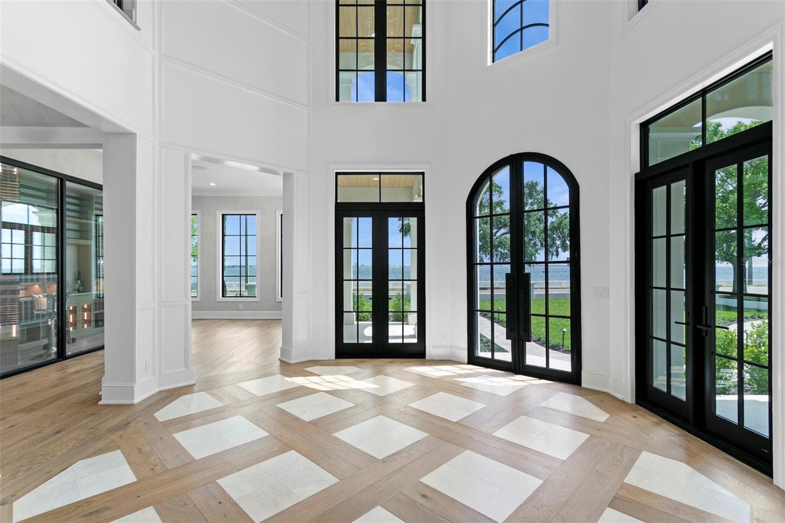 Single Family Residence at 3907 BAYSHORE BLVD, TAMPA, photo 6 of 98