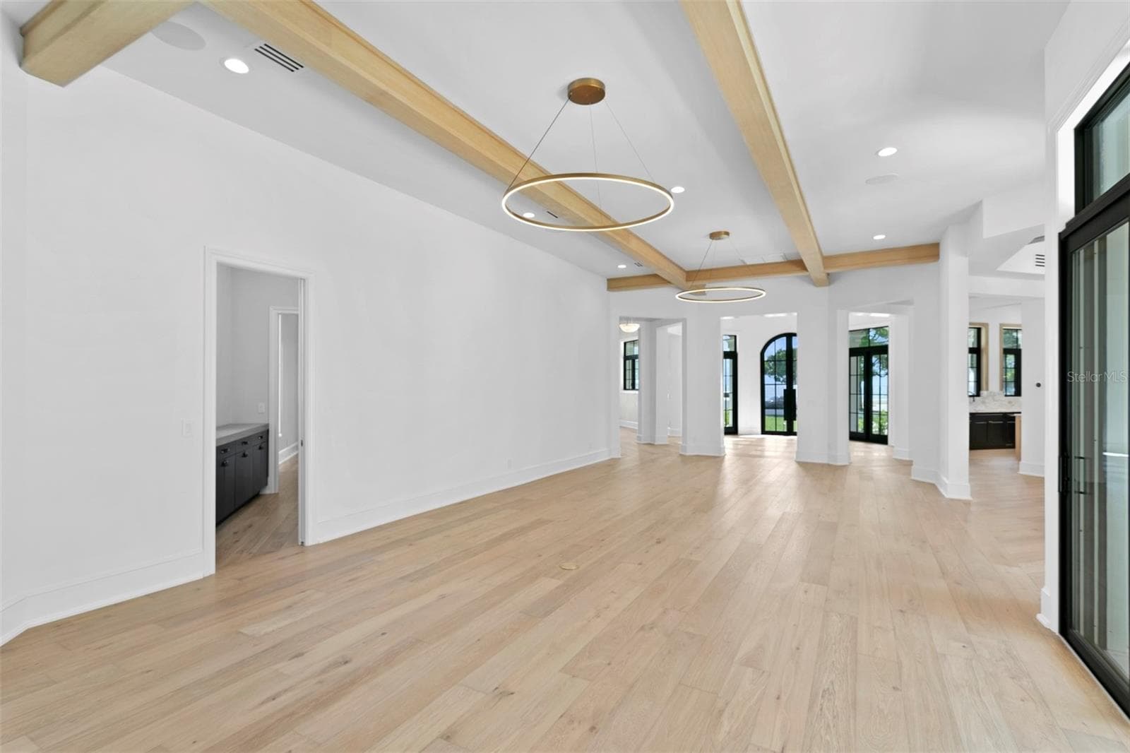 Single Family Residence at 3907 BAYSHORE BLVD, TAMPA, photo 13 of 98