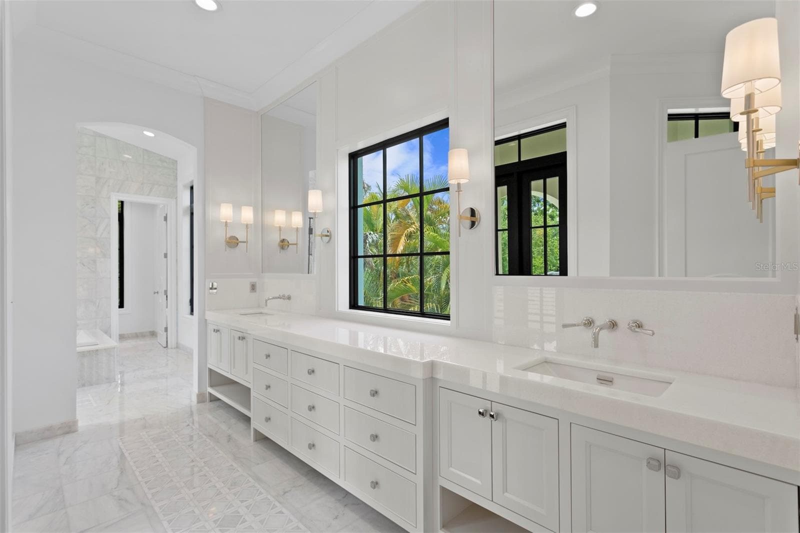 Single Family Residence at 3907 BAYSHORE BLVD, TAMPA, photo 50 of 98
