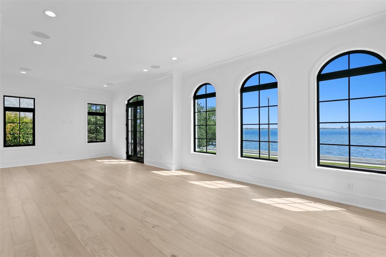 Single Family Residence at 3907 BAYSHORE BLVD, TAMPA, photo 58 of 98
