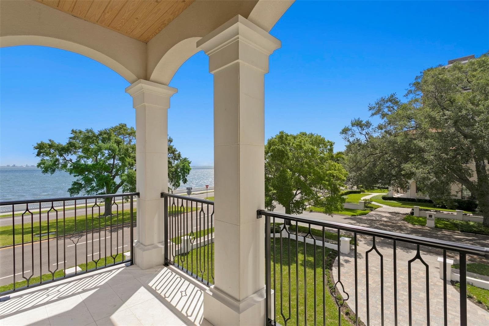 Single Family Residence at 3907 BAYSHORE BLVD, TAMPA, photo 72 of 98