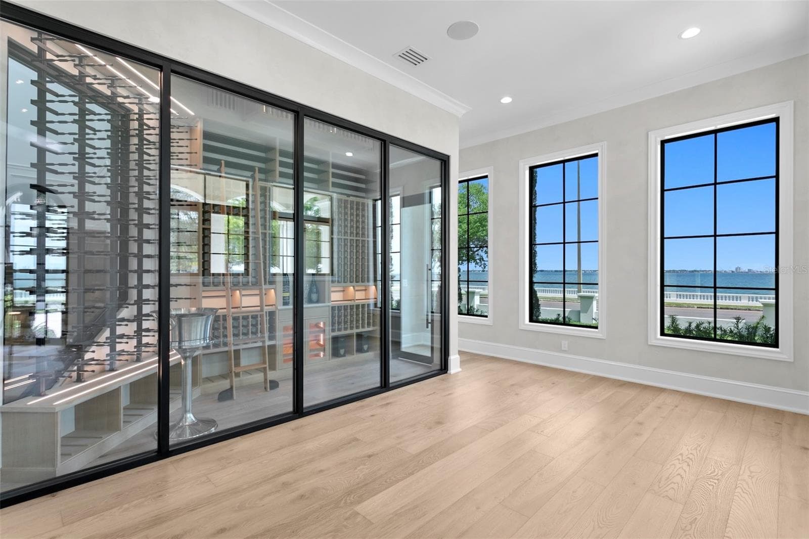 Single Family Residence at 3907 BAYSHORE BLVD, TAMPA, photo 81 of 98