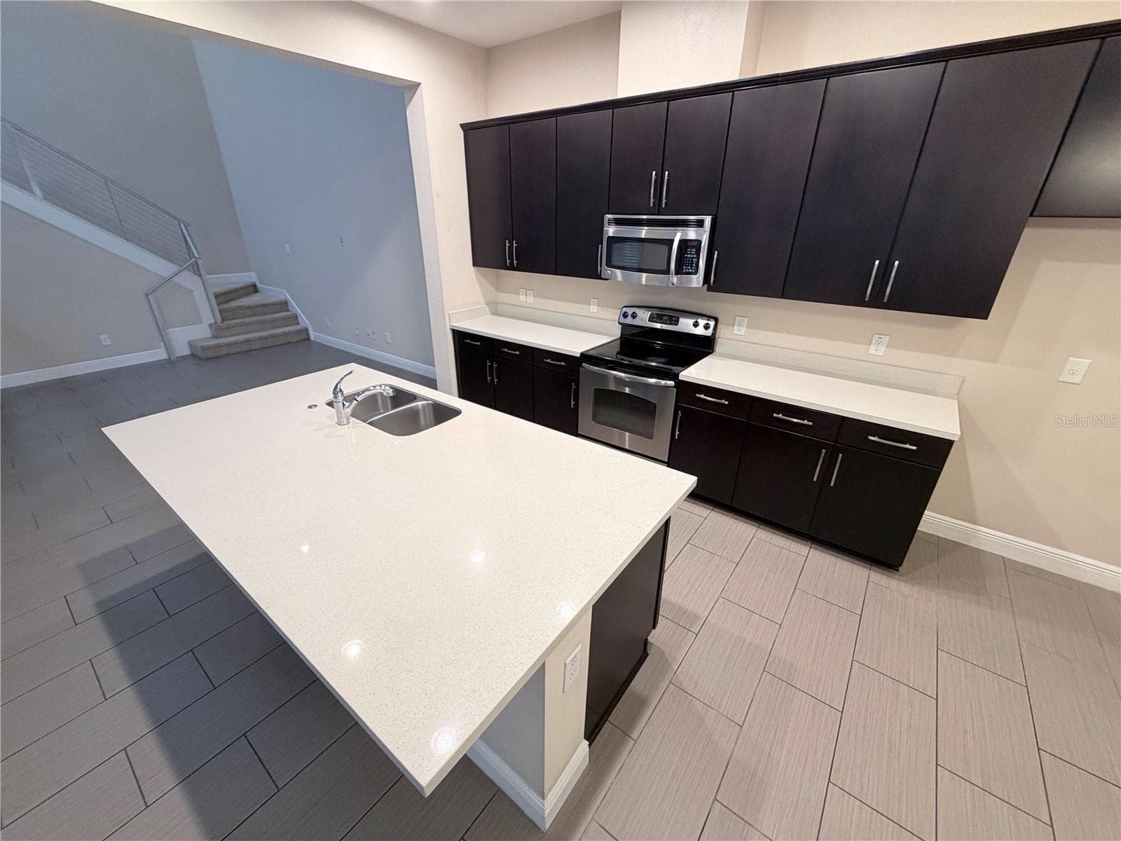 Half Duplex at 14142 WALCOTT AVE, ORLANDO, photo 12 of 53