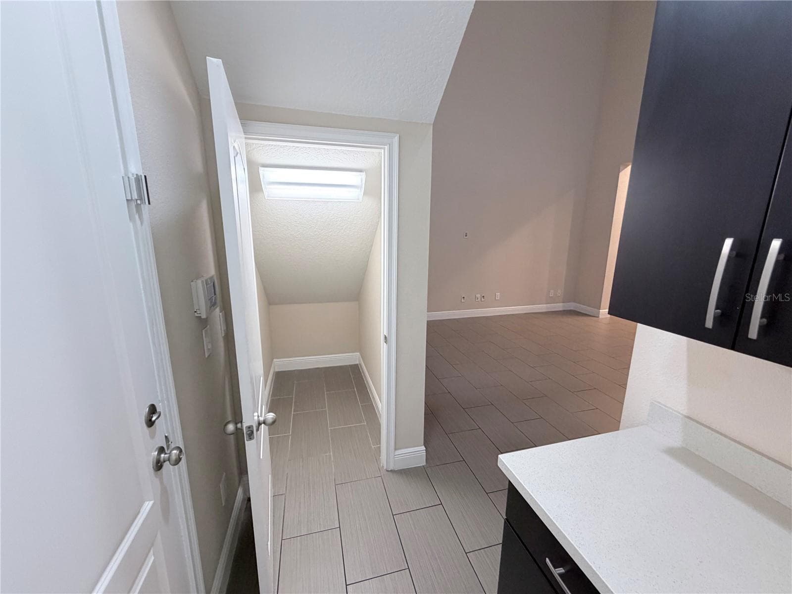 Half Duplex at 14142 WALCOTT AVE, ORLANDO, photo 18 of 53