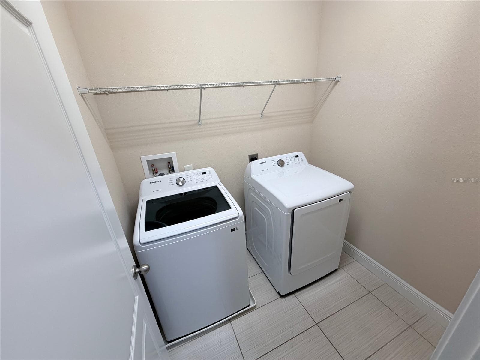 Half Duplex at 14142 WALCOTT AVE, ORLANDO, photo 27 of 53