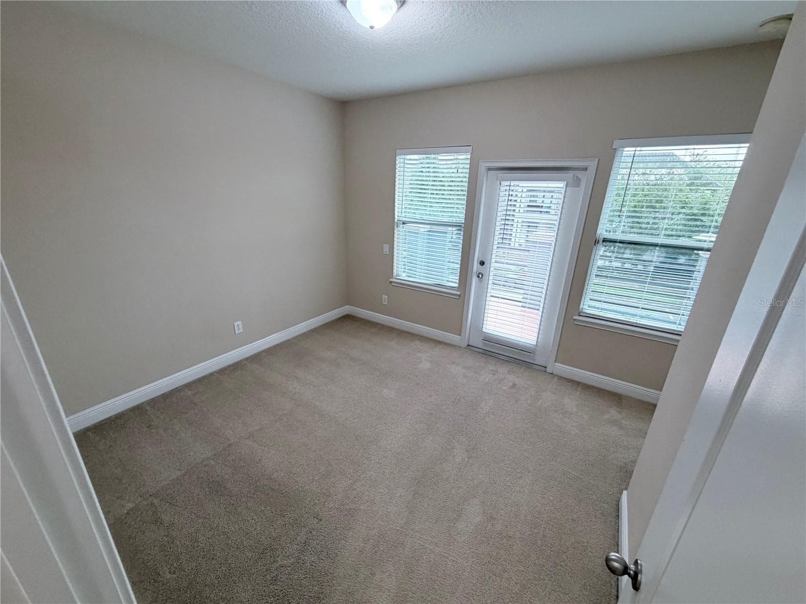 Half Duplex at 14142 WALCOTT AVE, ORLANDO, photo 41 of 53