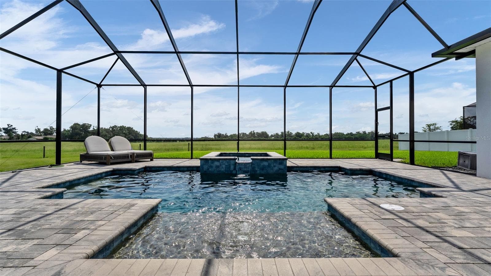 Single Family Residence at 7034 BENTRIDGE DR, LAKELAND, photo 3 of 54