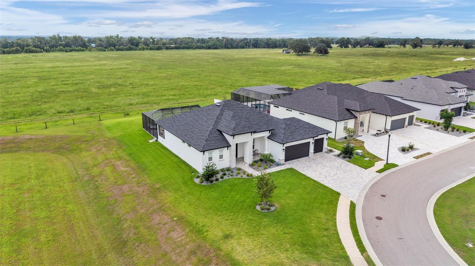 Corner Lot - 7034 BENTRIDGE DR, LAKELAND