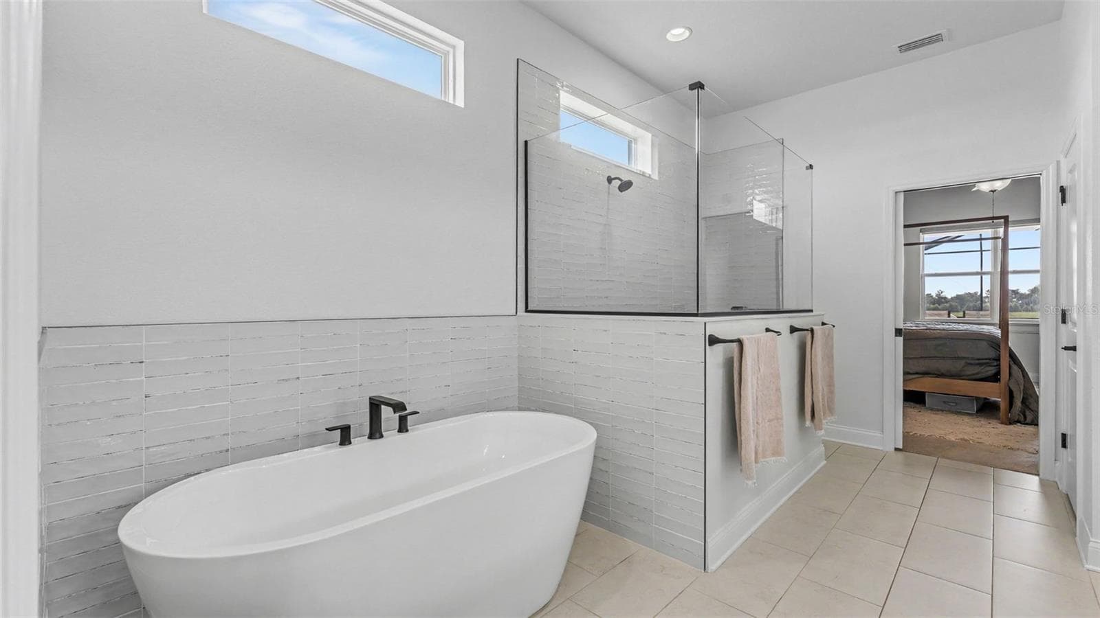 Primary Bathroom - 7034 BENTRIDGE DR, LAKELAND