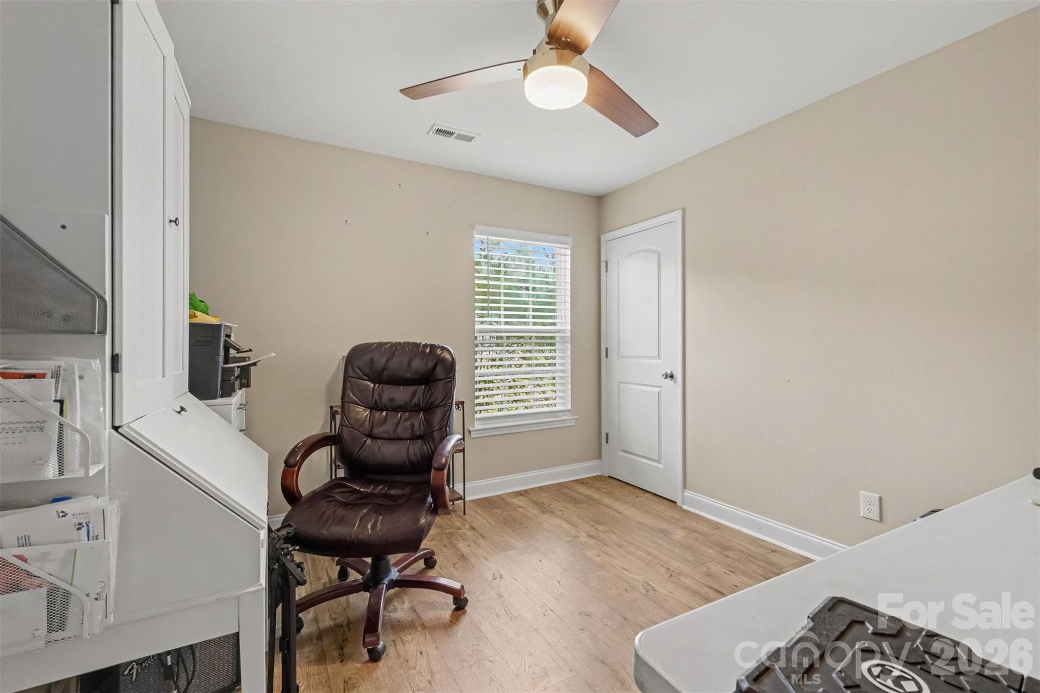 Single Family Residence at 1505 Foxbrook Circle, Lancaster, photo 17 of 25