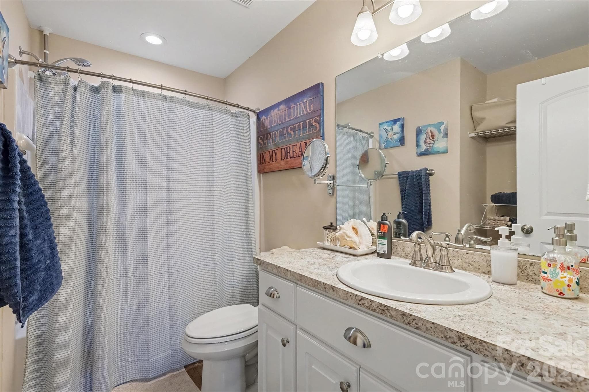 Single Family Residence at 1505 Foxbrook Circle, Lancaster, photo 21 of 25