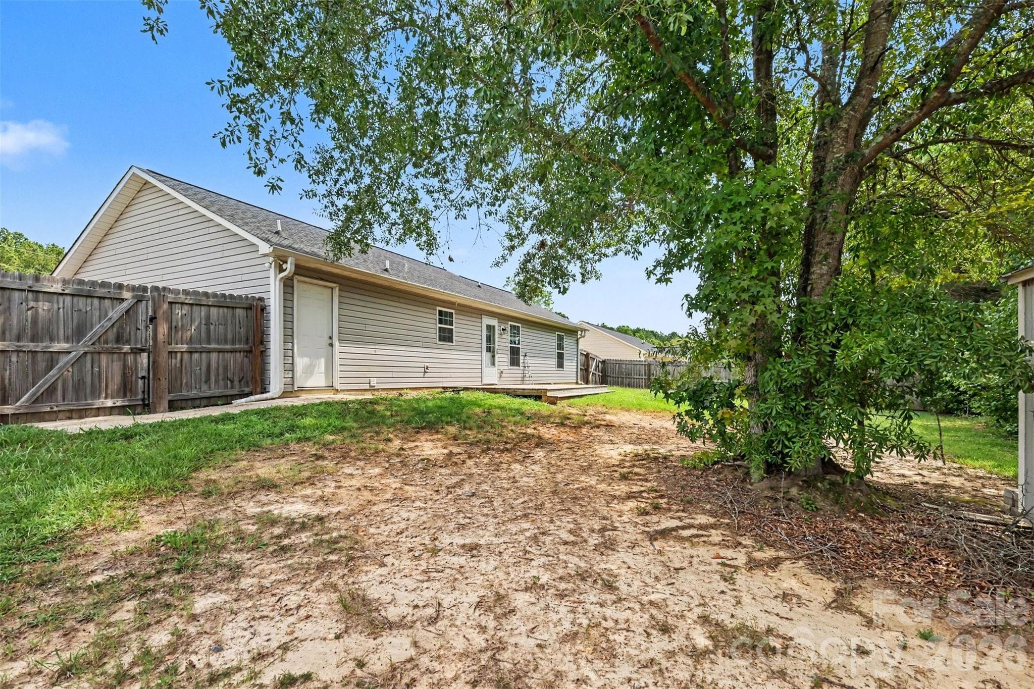 Single Family Residence at 1505 Foxbrook Circle, Lancaster, photo 24 of 25