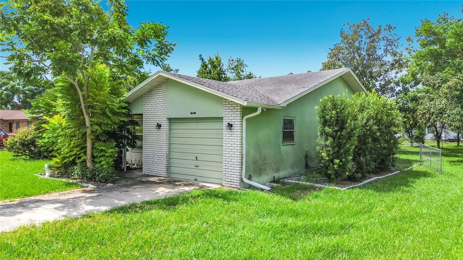 Single Family Residence at 9320 SE MARICAMP RD, OCALA, photo 3 of 43