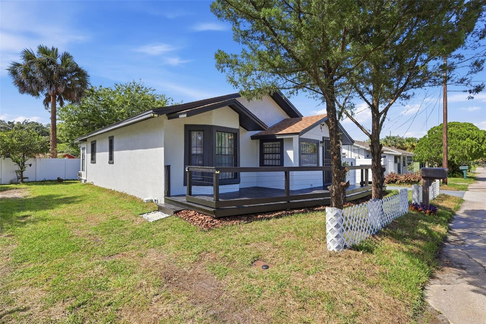 Single Family Residence at 1416 SOUTHWEST RD, SANFORD, photo 6 of 44