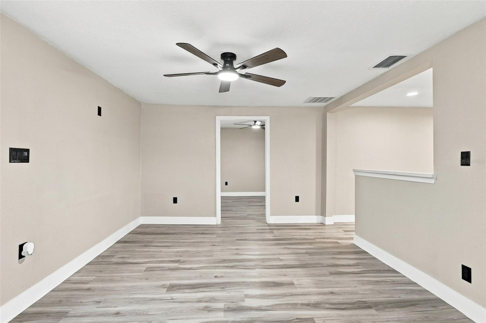 Single Family Residence at 1416 SOUTHWEST RD, SANFORD, photo 13 of 44