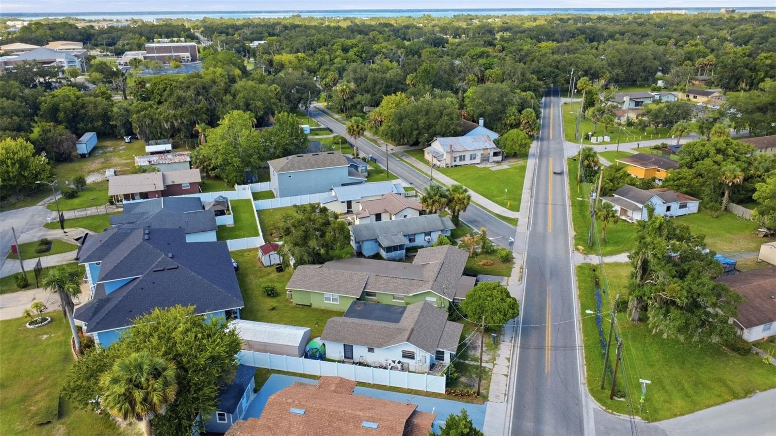 Single Family Residence at 1416 SOUTHWEST RD, SANFORD, photo 41 of 44